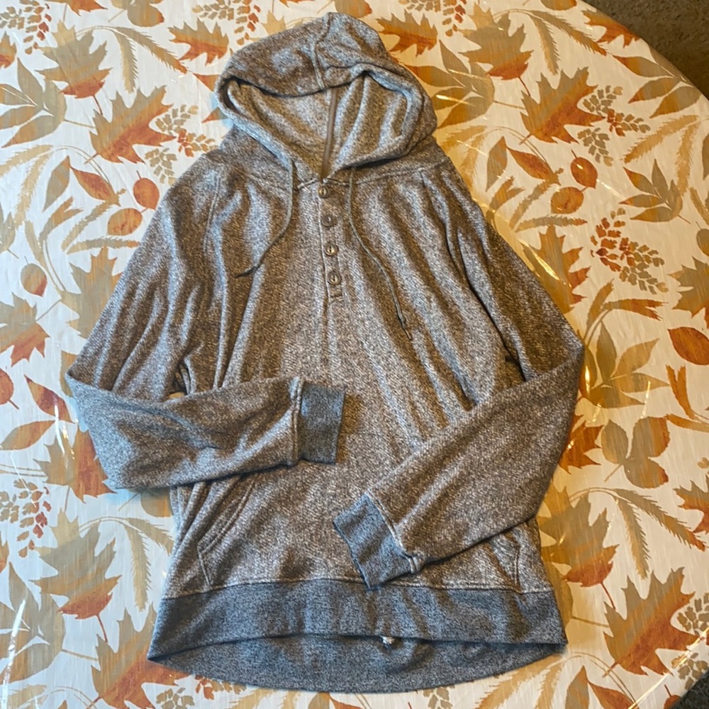 Large Men’s Sweatshirt!